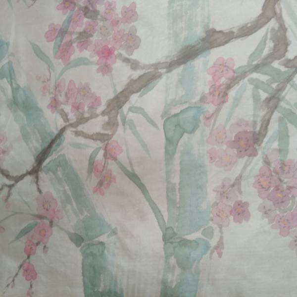 Esimese sumi-e tehnikas kirsiõitega salli fragment